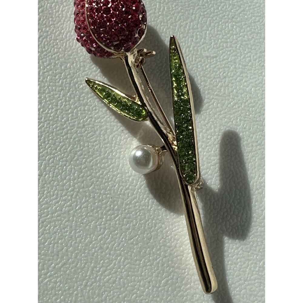 New Gold Tone Pink Long Stem Rose Brooch With Pink Rhinestones Faux Pearl 3”L - Picture 2 of 4